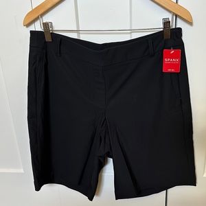Spanx NWT Black Shorts - Size Large